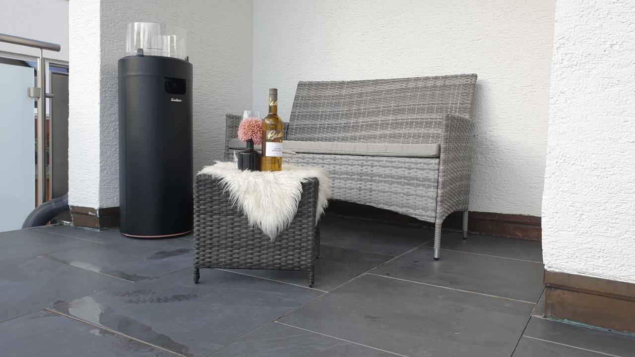 Boardingappartement Windeckblick, Ruhige, Zentrale Lage Mit Grossem Suedbalkon بوهل المظهر الخارجي الصورة